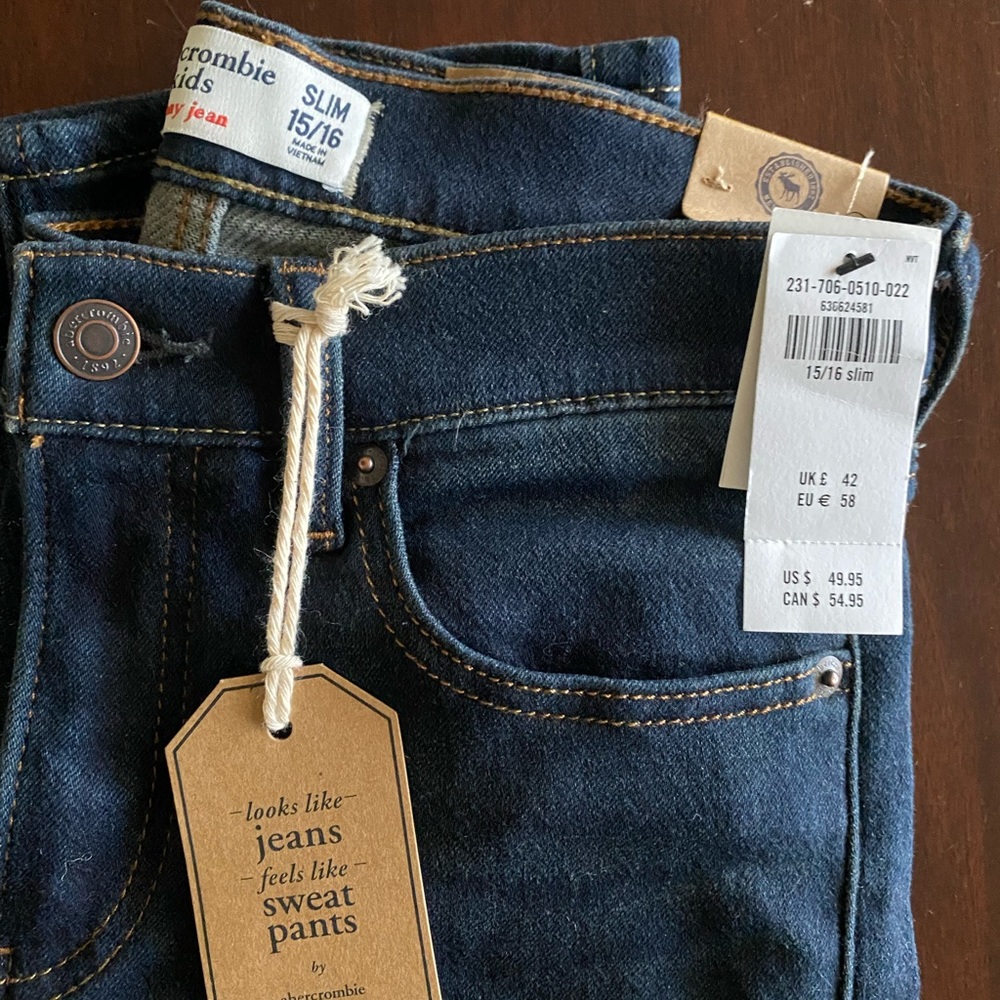 NWT Abercrombie Kids Jeans 15/16 Slim